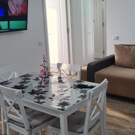 Ferienwohnung Apartament Lucian Râmnicu Vâlcea Exterior foto