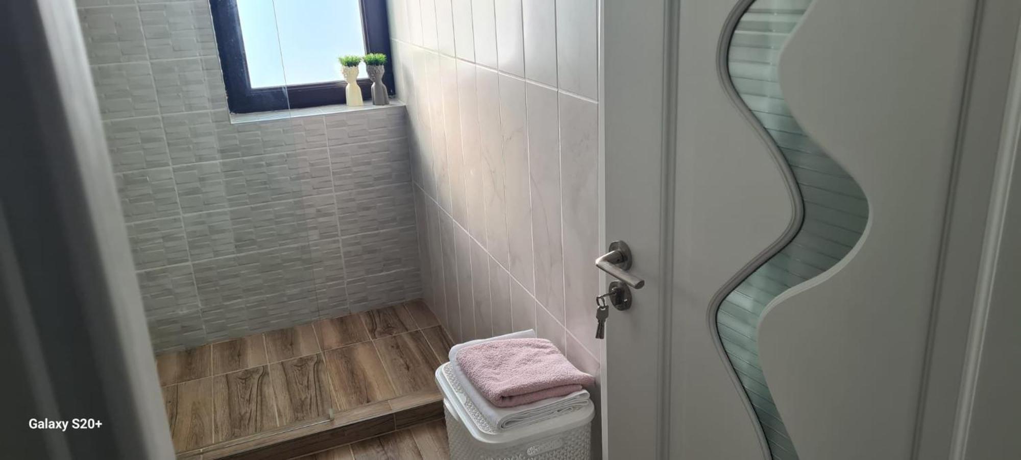 Ferienwohnung Apartament Lucian Râmnicu Vâlcea Exterior foto